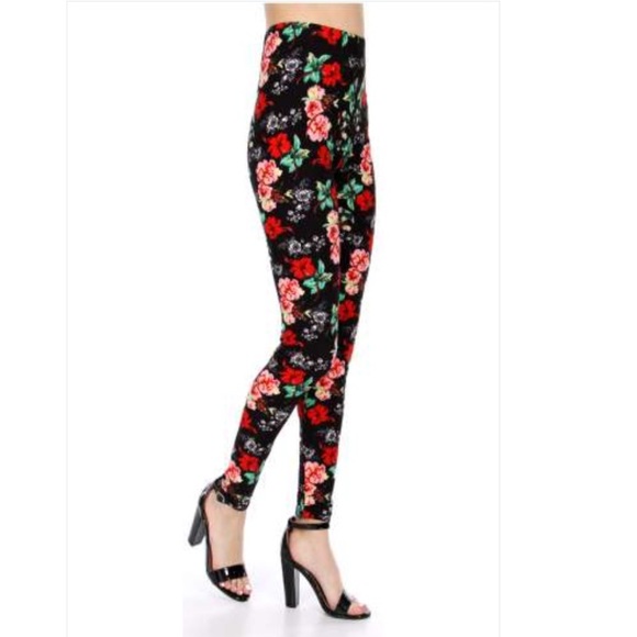 Butter Soft Water Color Floral Leggings - Picture 5 of 7